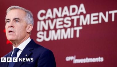Canada is a 'safe harbour' for global finance, Carney says - BBC