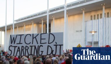 Thousands protest closure of the Kennedy Center amid fears Trump is set to demolish the institution | Washington DC