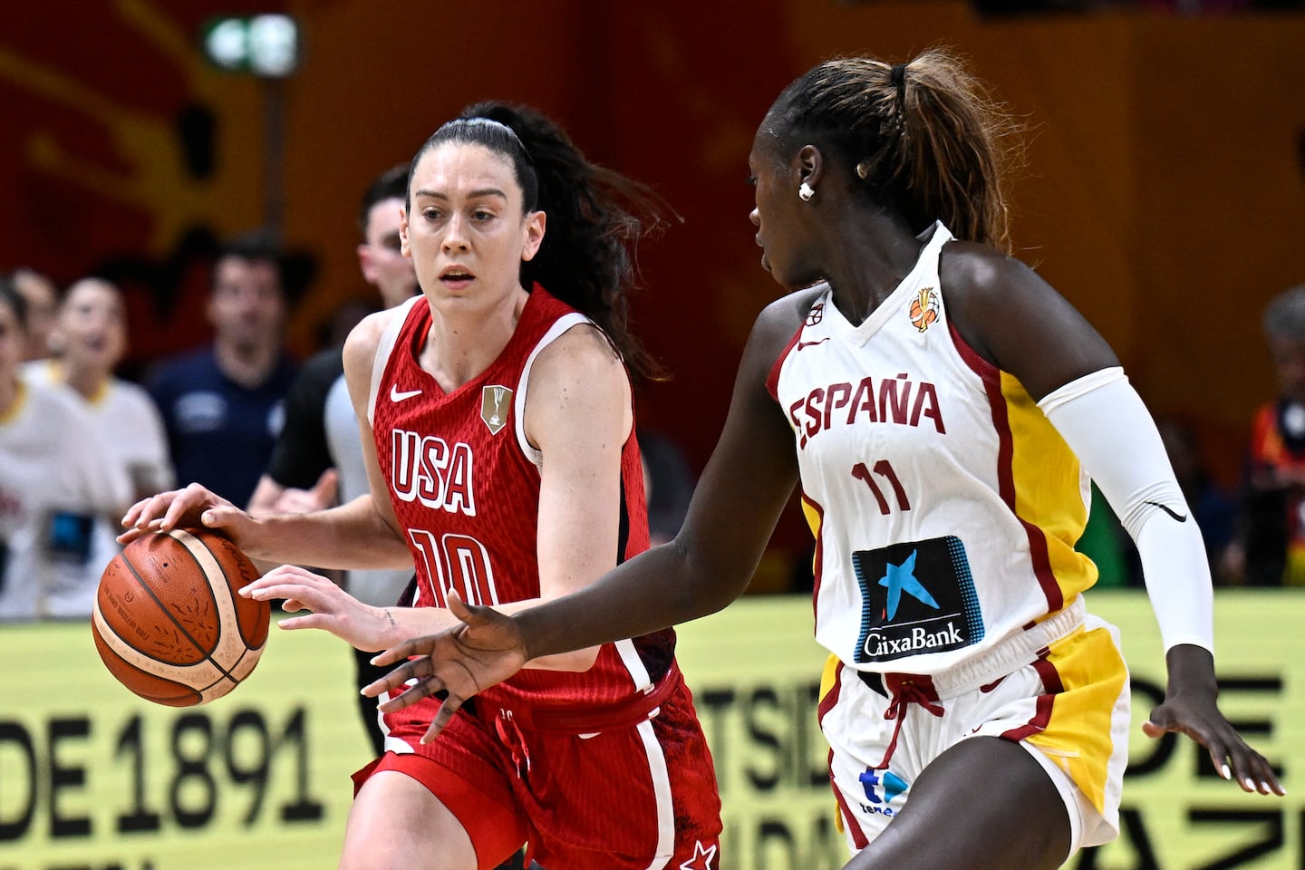 Breanna Stewart (left) scored a team-high 16 points as the United States defeated Spain to reach the final of the FIBA Women's Basketball World Cup in Berlin.