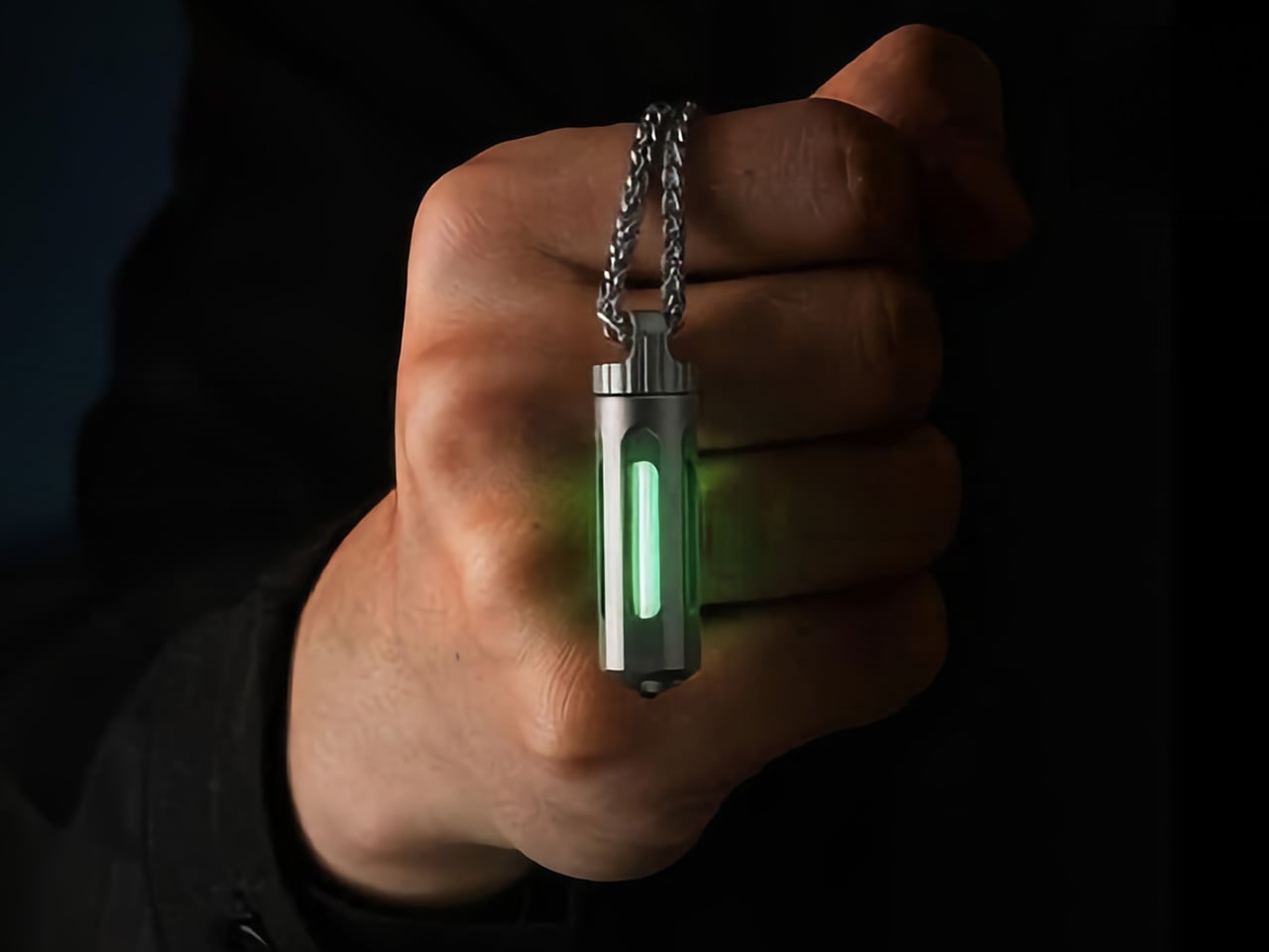 5 Tiny Gadgets & Gear That Are Better Than Anything on Your Keychain Right Now