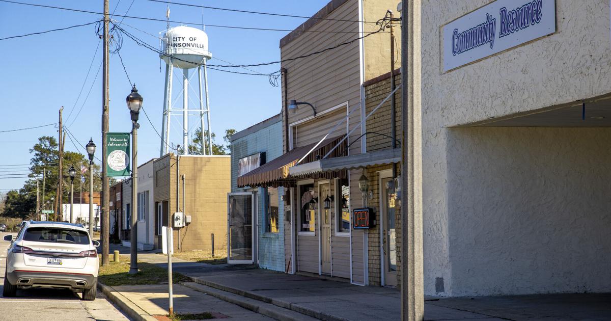 Johnsonville continues to discuss selling golf club