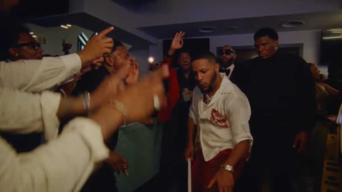 Jackson bar appears in Drake’s FOMO film