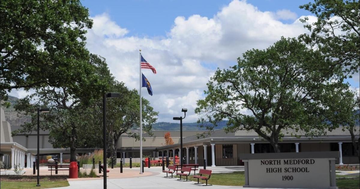 Free art gallery opens at North Medford High School Sept. 23 | Community