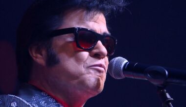Elvis impersonators compete for $25,000 prize at La Crosse Center | Entertainment