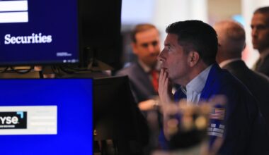 Why this investment bank sees little demand for tokenized stocks despite SEC’s new trading rules