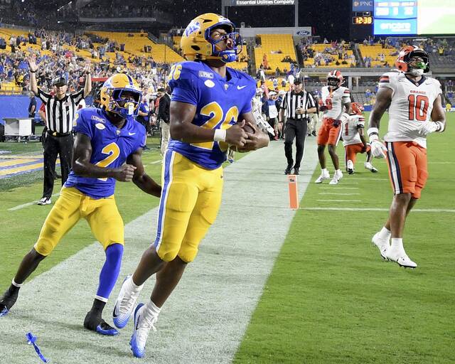 Pitt ignites run game, benefits from Syracuse miscues to stay perfect, win ACC opener