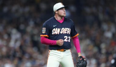 Luis Campusano's 2-run homer in 10th lifts Padres to 3-2 win over Yankees