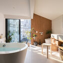 © Shun Fukuda House in Kagurazaka / Takumi Wakui + Riho Wakui Architects - Image 5 of 33