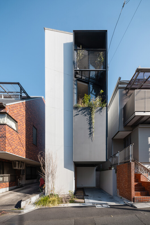 House in Kagurazaka / Takumi Wakui + Riho Wakui Architects - Exterior Photography