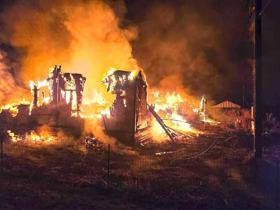 Fire destroys manufactured home fire in Adams 