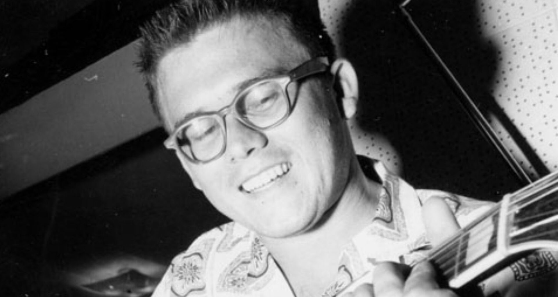 Two Decades Ago Today, We Lost the Legendary Rock Guitarist Whose Licks Graced Hits by the Beach Boys, Elvis Presley, and Johnny Cash