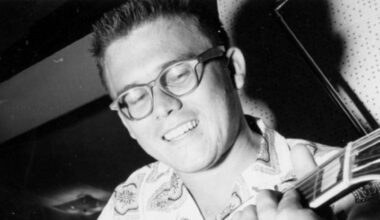 Two Decades Ago Today, We Lost the Legendary Rock Guitarist Whose Licks Graced Hits by the Beach Boys, Elvis Presley, and Johnny Cash