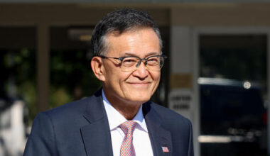 Intel has 70 people working on quantum computing. Its CEO is betting on the next fron