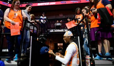 Connecticut Sun fans sad, upset, as Sun play last game at Mohegan Sun