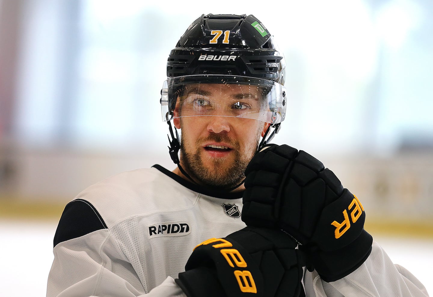 Instead of being with the Bruins when training camp opens, winger Viktor Arvidsson will be skating for the Red Wings after signing a free agent deal.