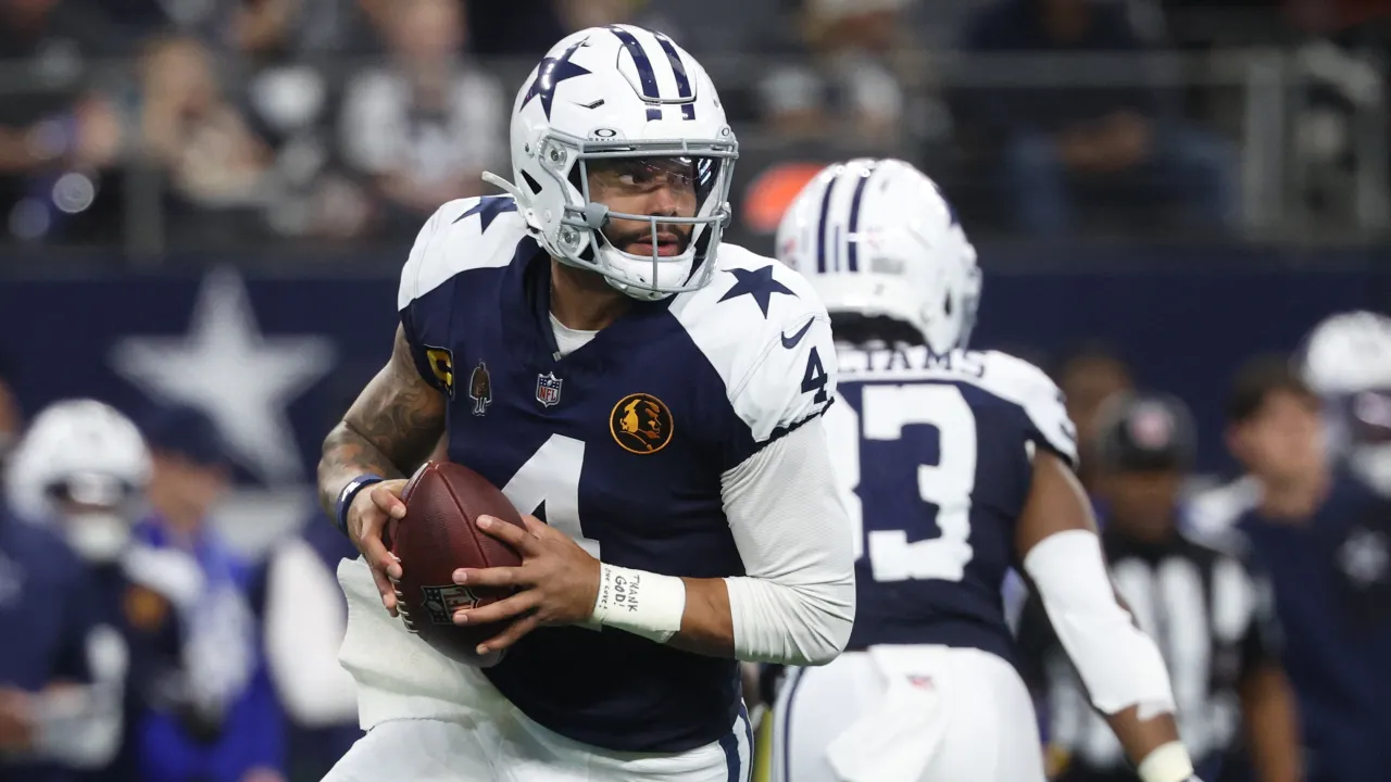 Dak Prescott reacts to breaking Tony Romo’s Cowboys touchdown record image