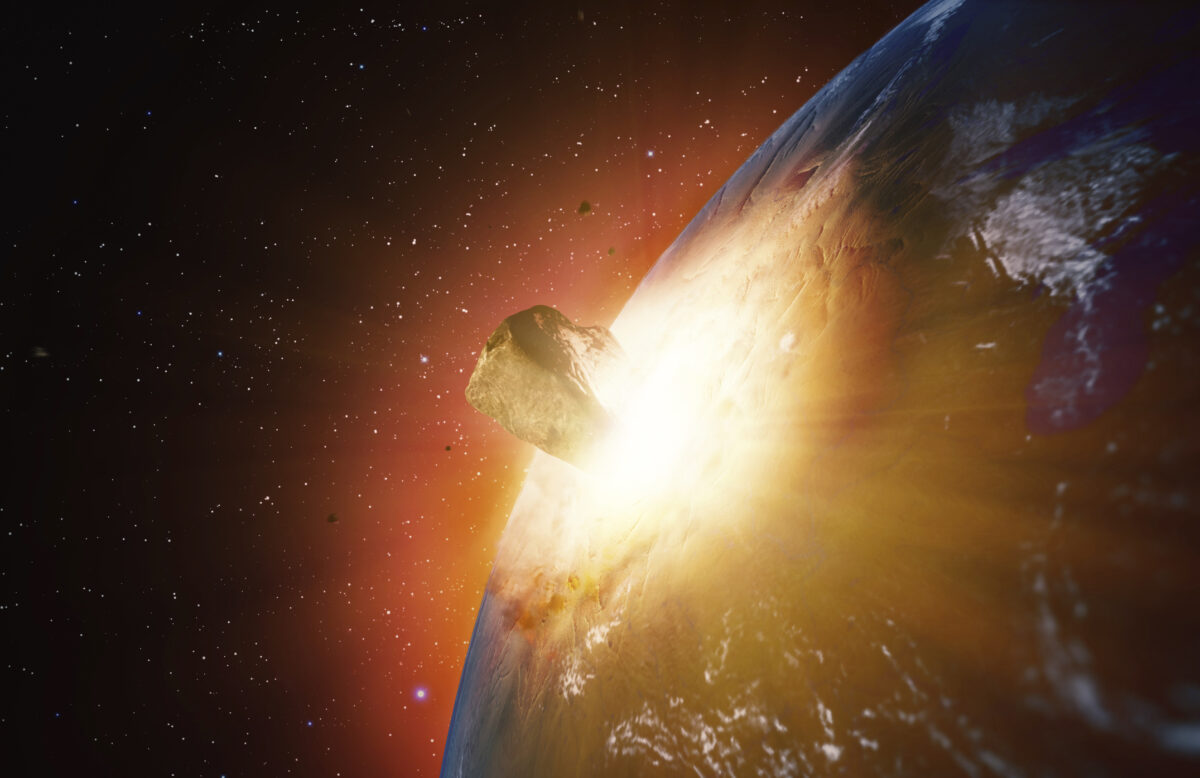 A present-day comet strike may not be the end of the world, but it would wreak considerable havoc. Credit: ANDRZEJ WOJCICKI/SCIENCE PHOTO LIBRARY