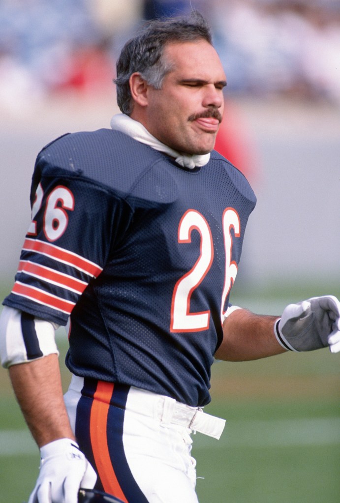Chicago Bears player, Mike Singletary, in his uniform.
