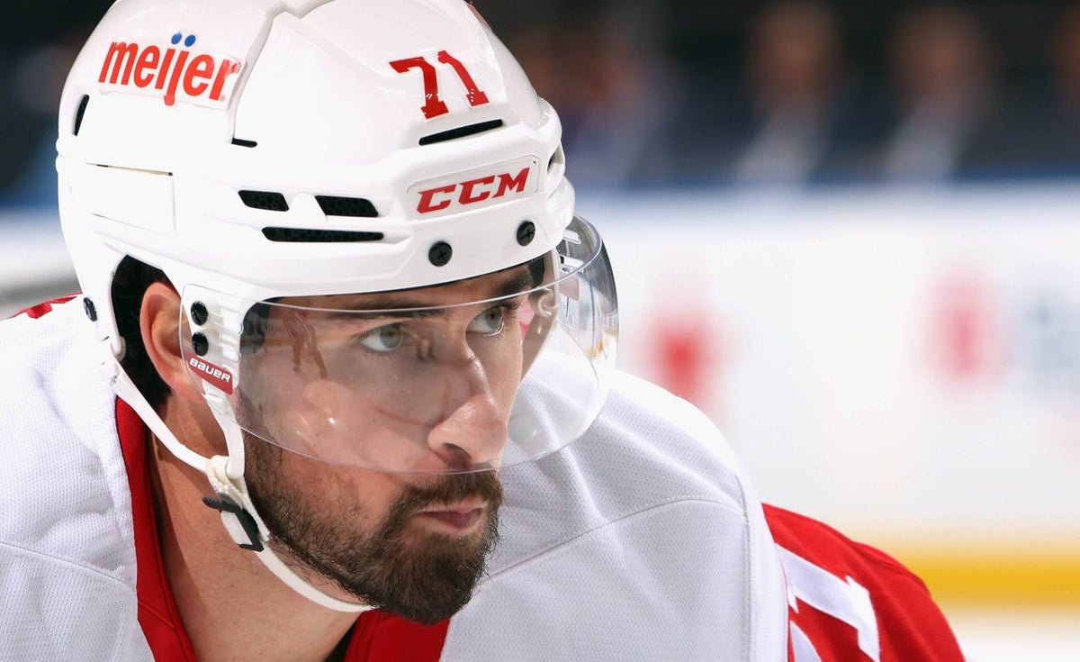 Red Wings’ Dylan Larkin will report to camp but will no longer be team captain