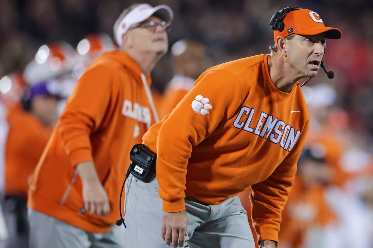 Week 1’s top 10 college football games: Clemson-LSU, Louisville-Ole Miss, Wisconsin-Notre Dame