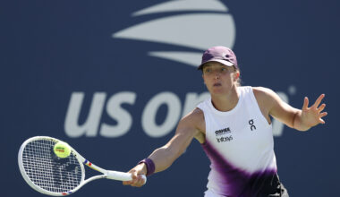 Swiatek outlasts Bouzkova in pair of tiebreaks to reach US Open Round of 16