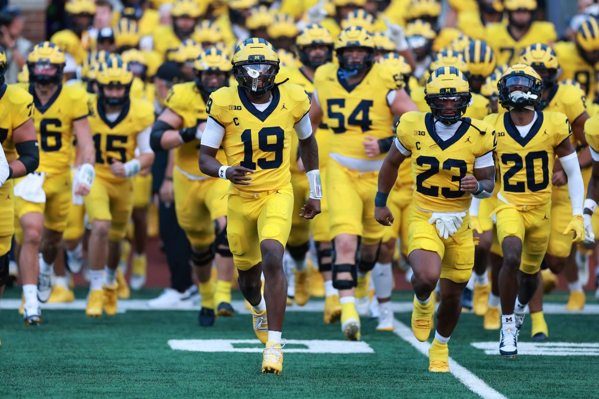 What happened with the Big Ten’s ‘secret clock’ and why are conference officials a thing?