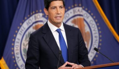 How Kevin Warsh's rate hike exposed a 2-speed U.S. economy, with AI and housing at the poles