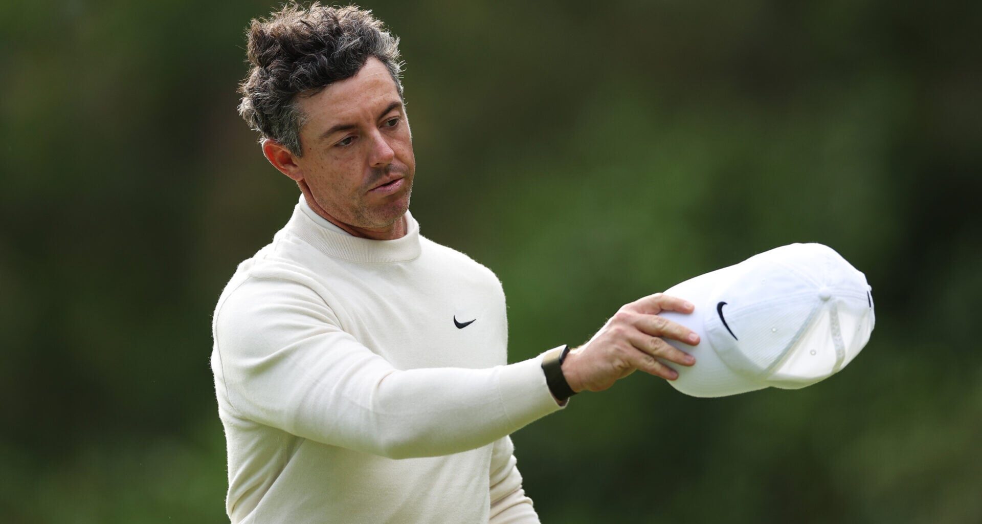 'Excited' Rory McIlroy sends warning to Patrick Reed after cutting Race to Dubai lead