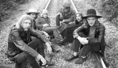 5 Rock Songs From 1972 That Give Me Instant Goosebumps Every Time