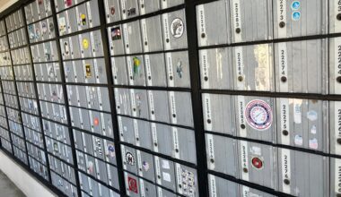 Local retiree advocate warns Villagers to check mail for Medicare plan cancellations