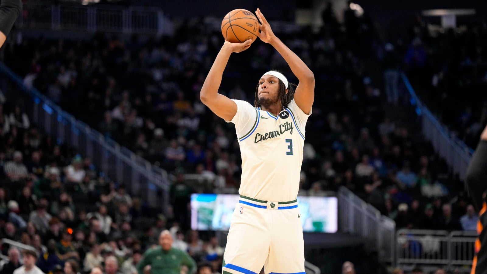 NBA Insiders Reveal Bucks Can't Find Trade Partner After Giannis Antetokounmpo Deal