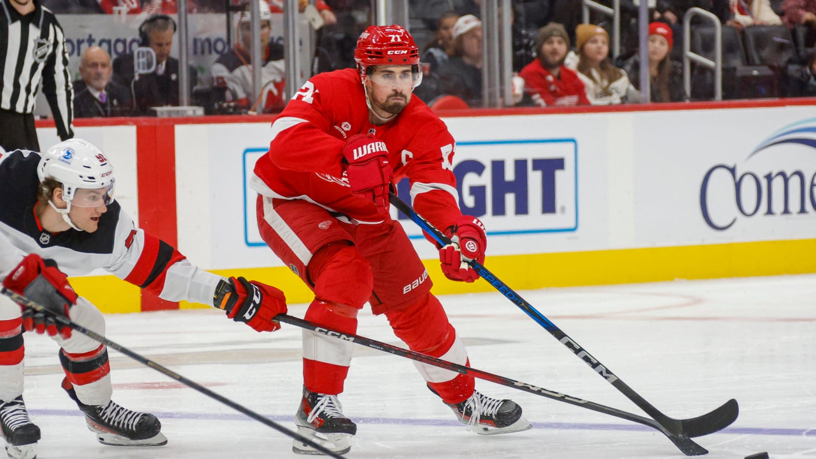 Devils Daily: Larkin Trade Ask; Islanders Relent; Bubble Prospects