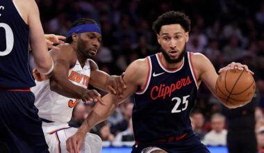 Ben Simmons agrees to a 1-year contract with the Sacramento Kings, AP source says