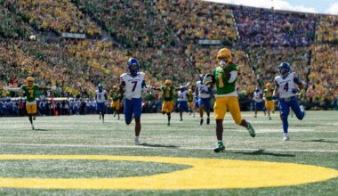 Oregon rallies from slow start, thwarts Boise State's upset bid in season opener