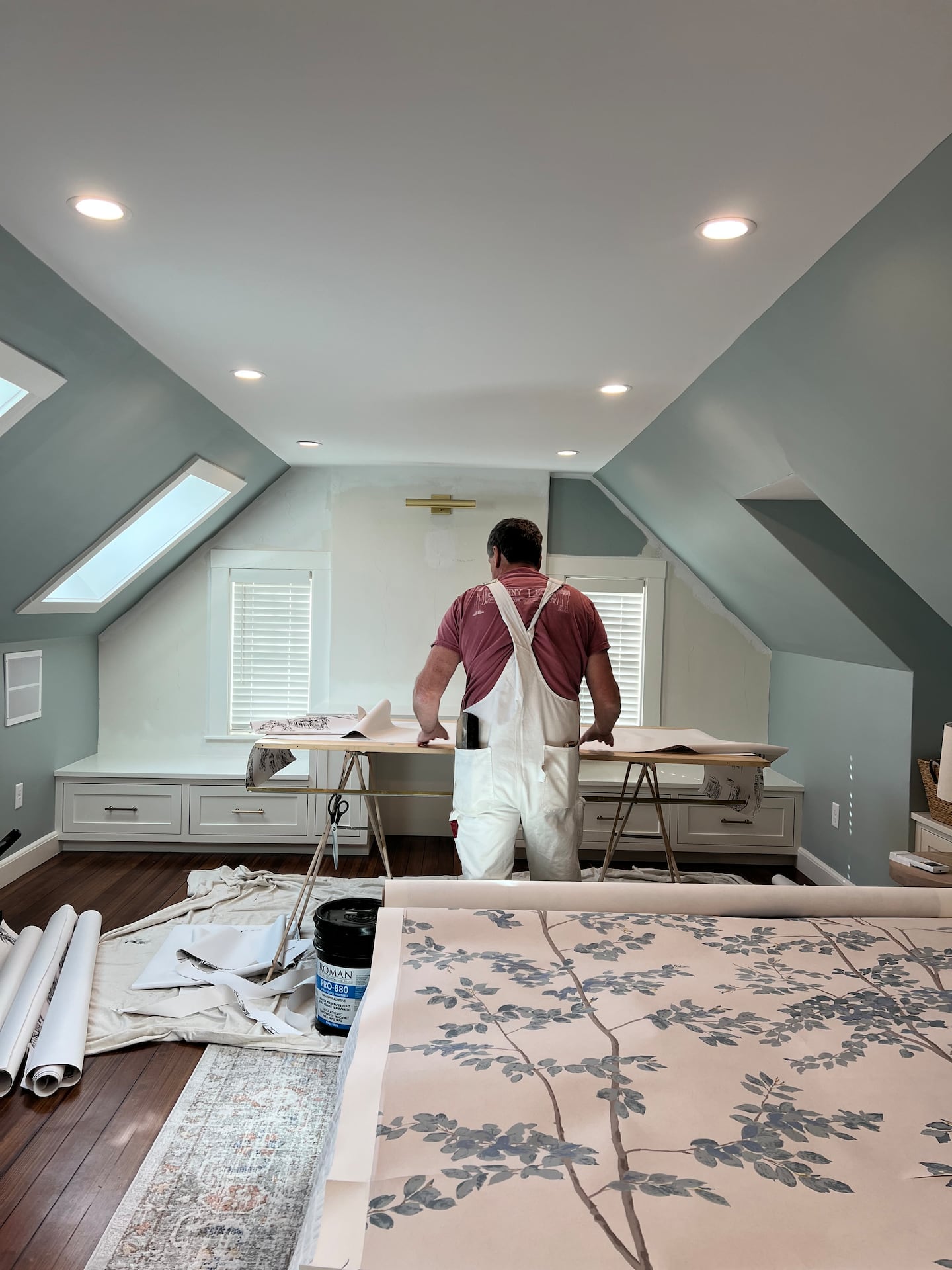 Jessie Sheehan Interiors designed an office space for client Eva Barbier.