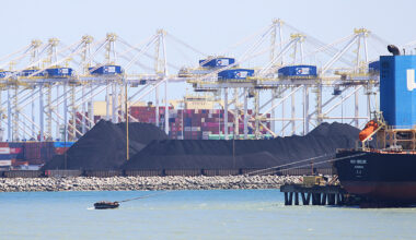A photo of the current industrial shipping port at Roberts Bank.