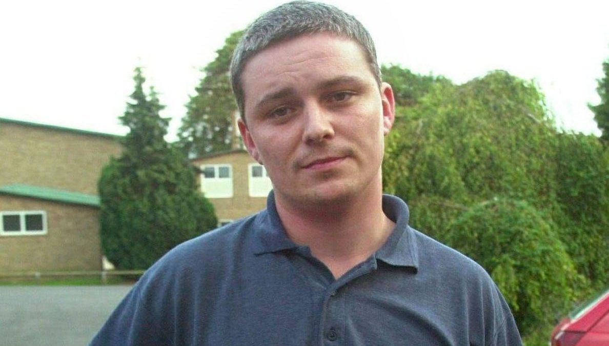 File photo dated 09/08/02 of Ian Huntley, 28, caretaker at Soham Village College Secondary School, in Soham, Cambridgeshire. Soham killer Ian Huntley has died in hospital after he was attacked in the workshop of the maximum security Frankland prison by an inmate with a metal bar on February 26, the Press Association understands. Issue date: Saturday March 07, 2026. PA Photo. Photo credit should read: PA/PA Wire