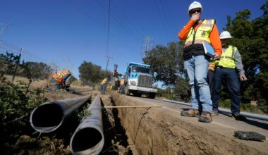 PG&E scales back capital spending after wildfire liability bill dies