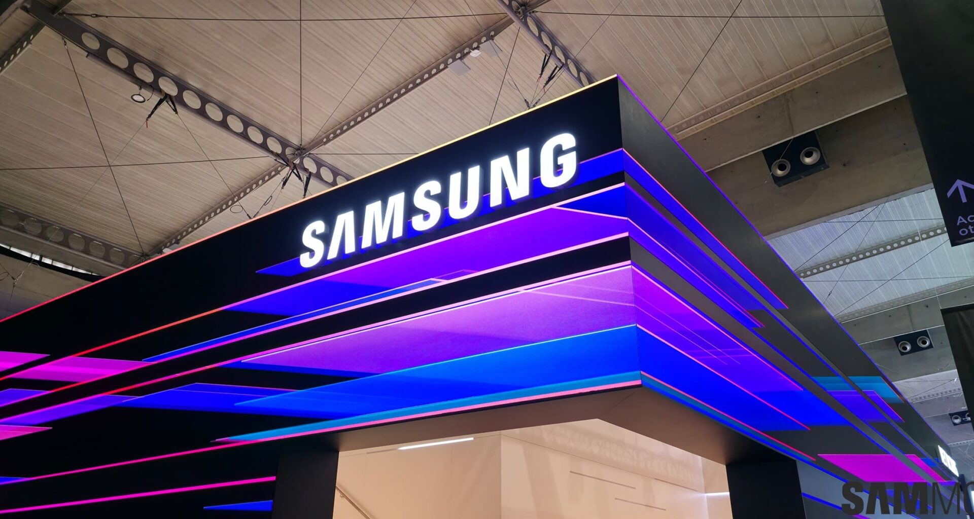 Getting ads on your phone when visiting Samsung stores? You can disable them