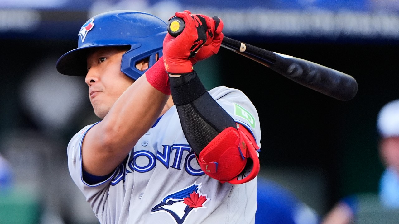 Blue Jays overcome slew of pitching injuries to move into wild-card spot