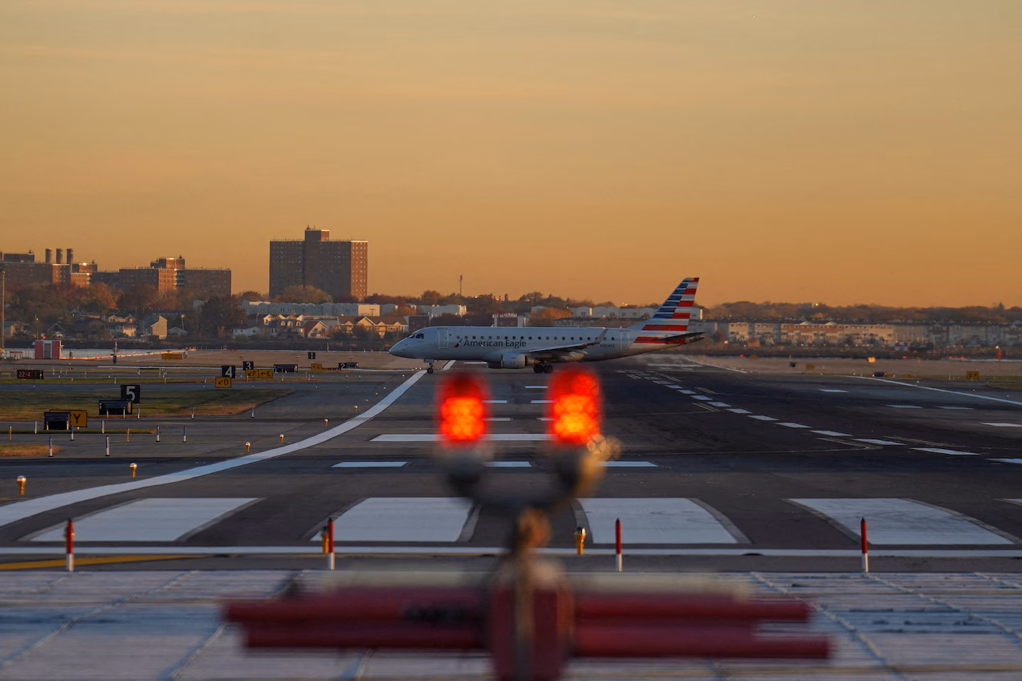 Flights halted at several major airports in Northeast due to tech problems - The Washington Post