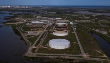 US to withdraw more oil from emergency stockpile as country faces rising fuel prices