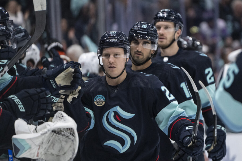 Rangers Sign Eeli Tolvanen – Pro Hockey Rumors