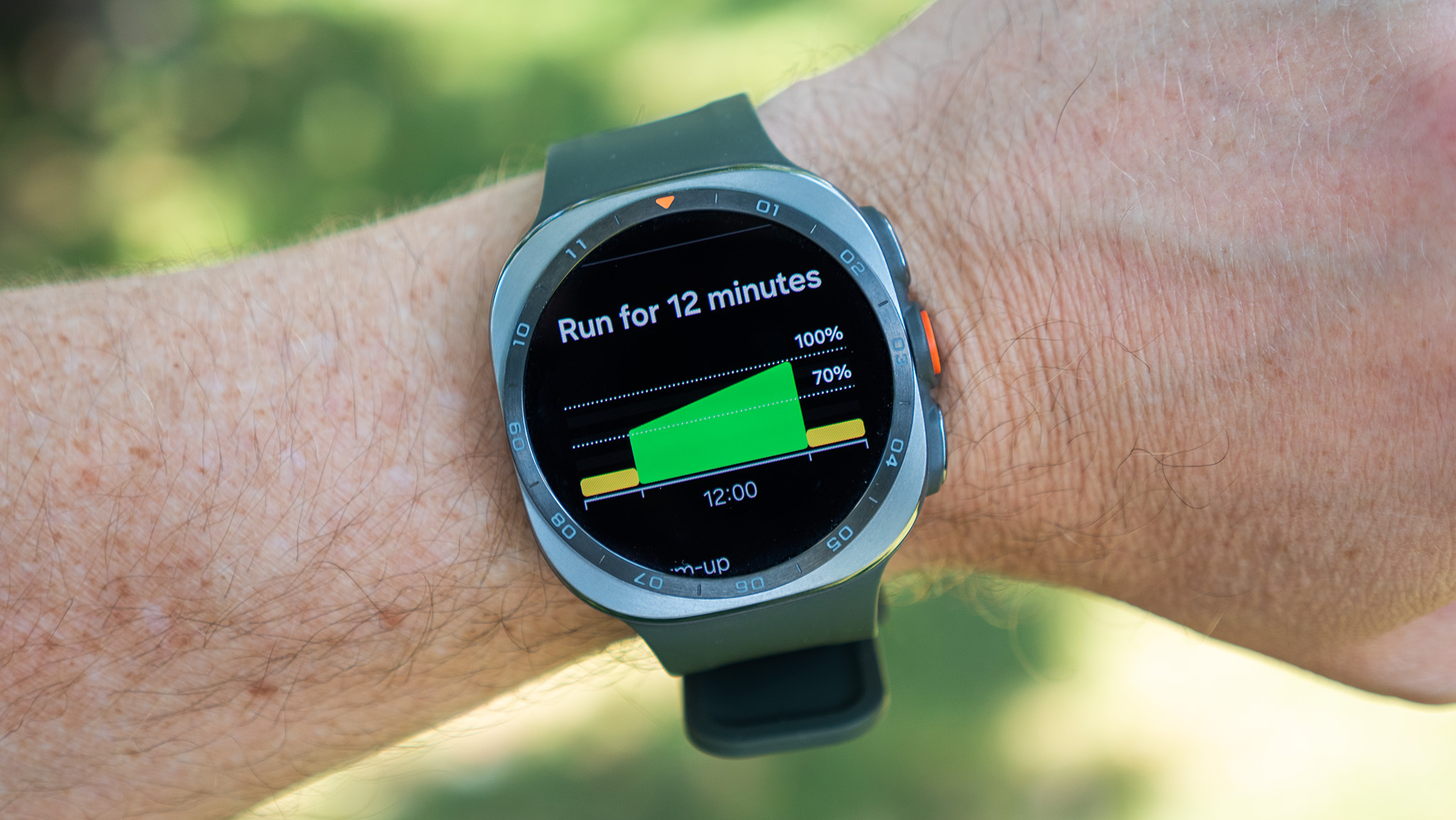 Using the Running Coach feature on a Samsung Galaxy Watch Ultra 2