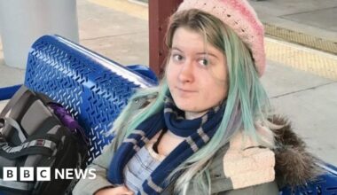 Uber ordered to pay $40m to family of woman killed after driver left her on highway - BBC