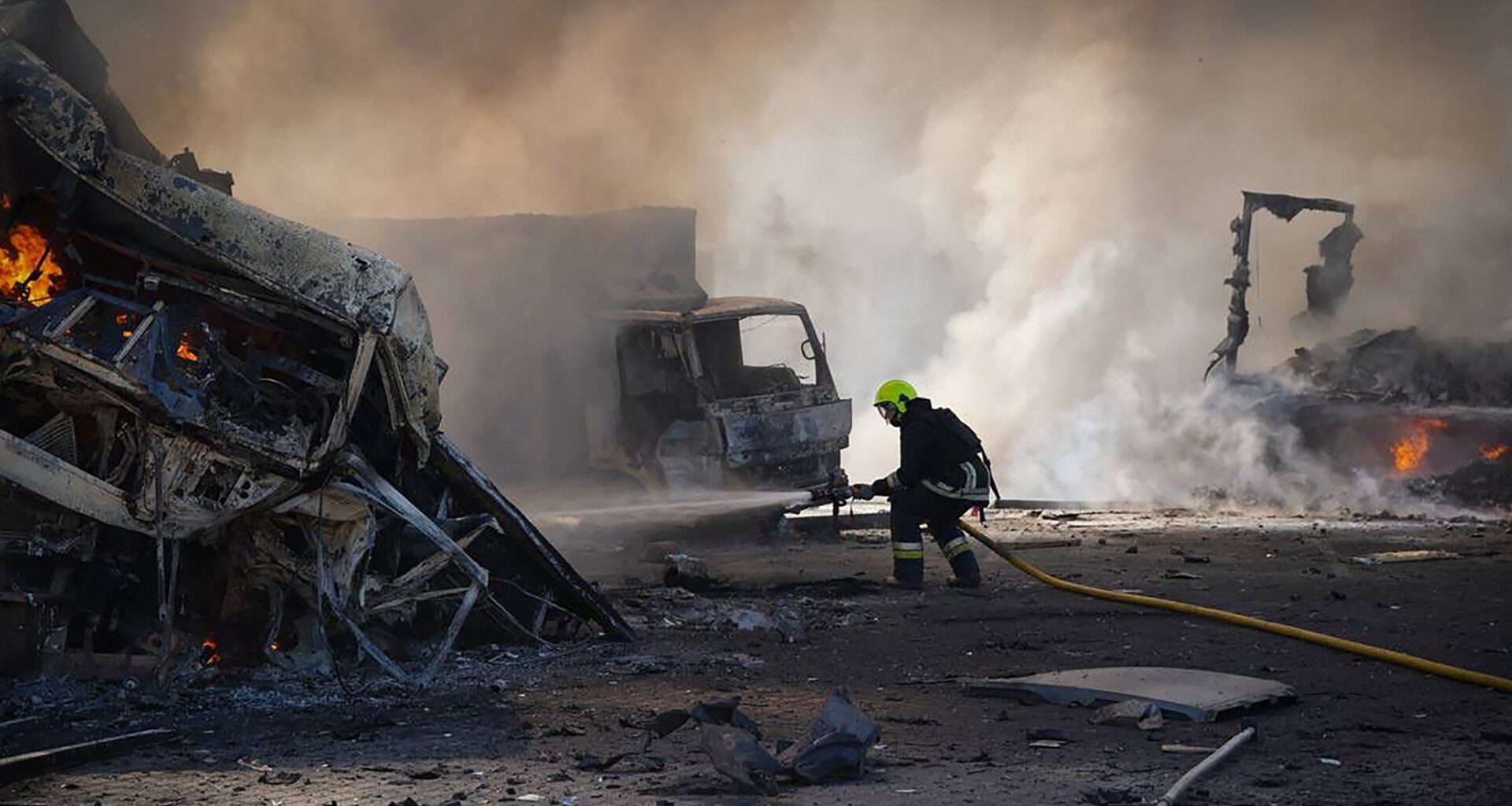 At least 5 killed in Russian attacks on Ukraine as US envoys visit Moscow | Russia-Ukraine war News
