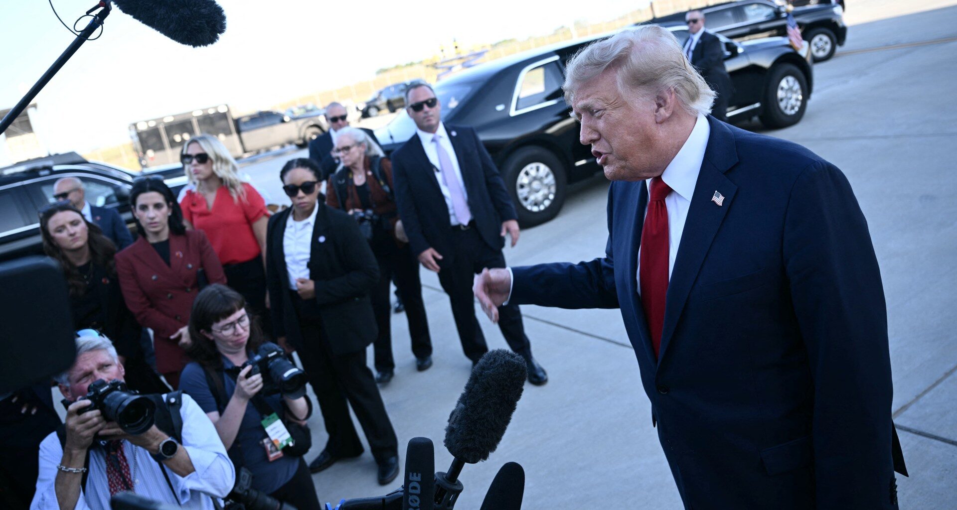 Trump says Canada becoming EU ‘associate member’ could be ‘hostile act’ | Donald Trump News