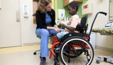 First U.S. surgeon to implant dynamic spine is Gladstone native
