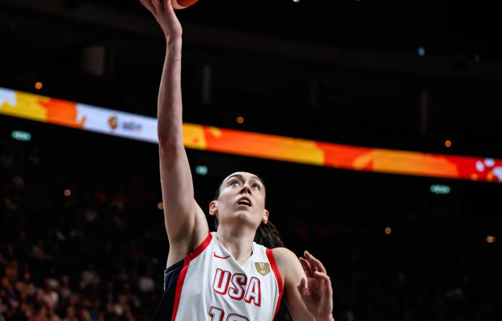 Breanna Stewart leads as Caitlin Clark grows into USA role
