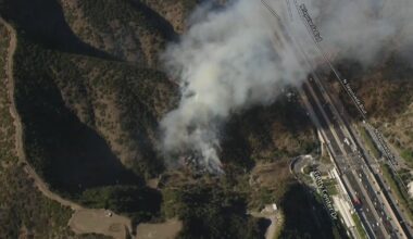 Getty Center closes early, evacuation warnings lifted after brush fire breaks out in Los Angeles' Sepulveda Pass